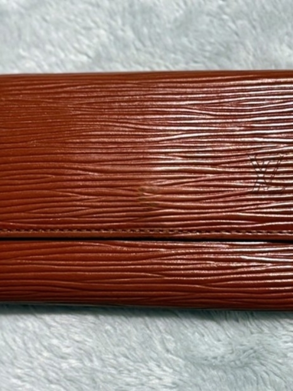 LOUIS VUITTON Tan Epi Leather Key Clutch Wallet with Brass Hardware